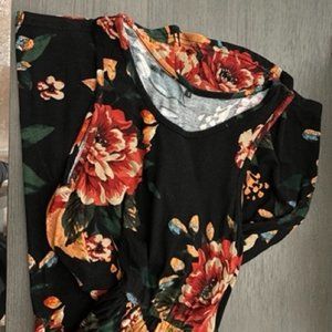 Floral dress with pockets